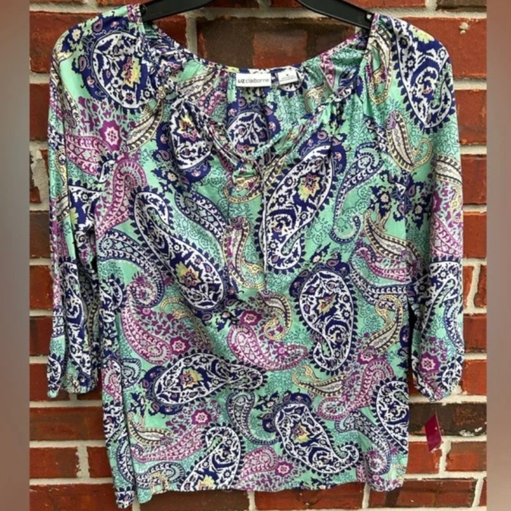 Liz Claiborne Women’s Multicolored Paisley Top. Size Medium